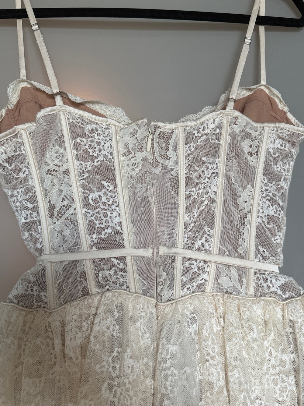 House of CB- Cream Lace Corset Mini Dress - Picture 7 of 11